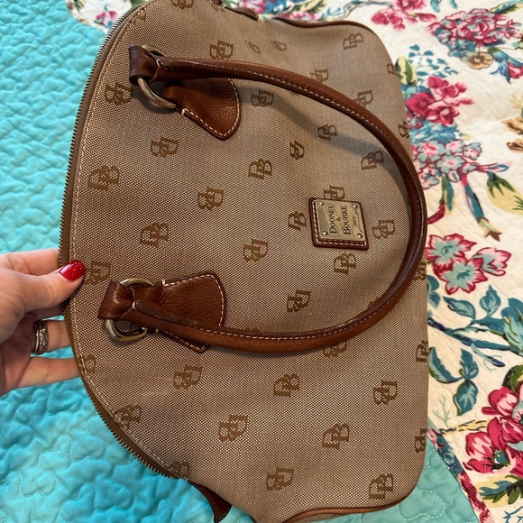 Dooney and Bourke GUC k6998671 - Picture 3 of 9